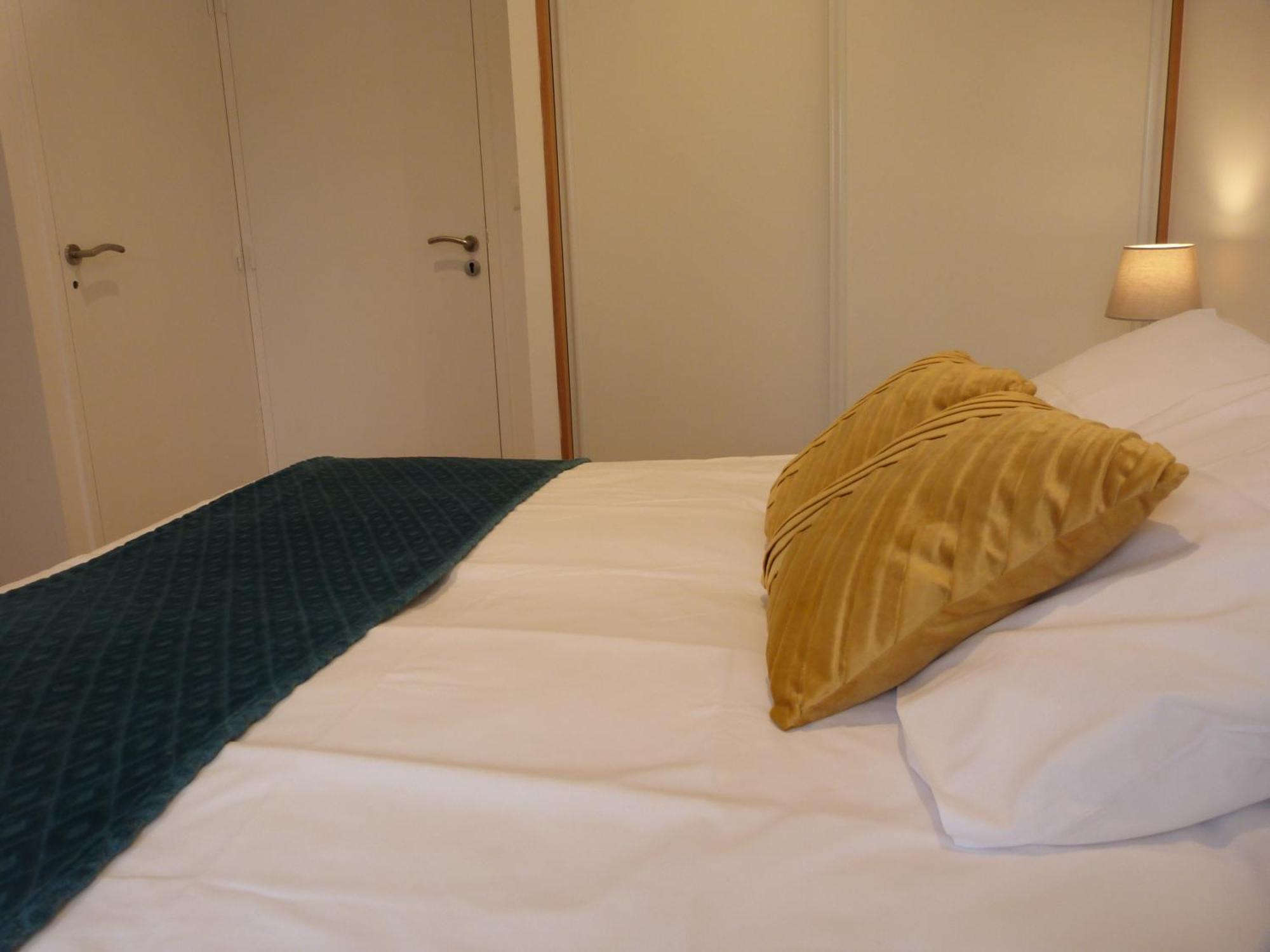 Hotel Prieuré de Grignan Extérieur photo