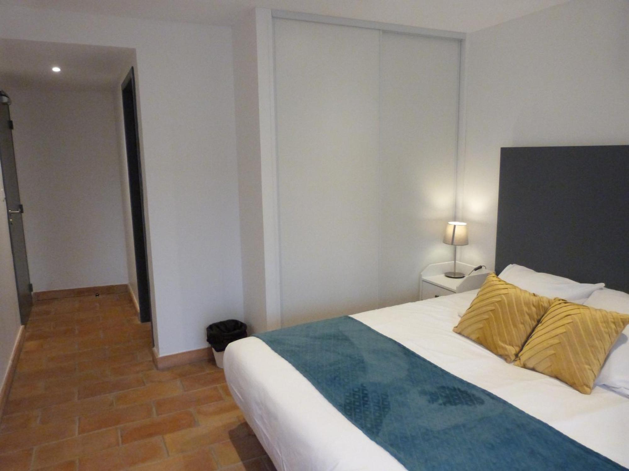 Hotel Prieuré de Grignan Extérieur photo